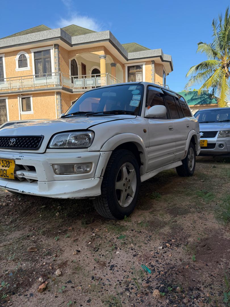 TOYOTA RAV4 - Image 5