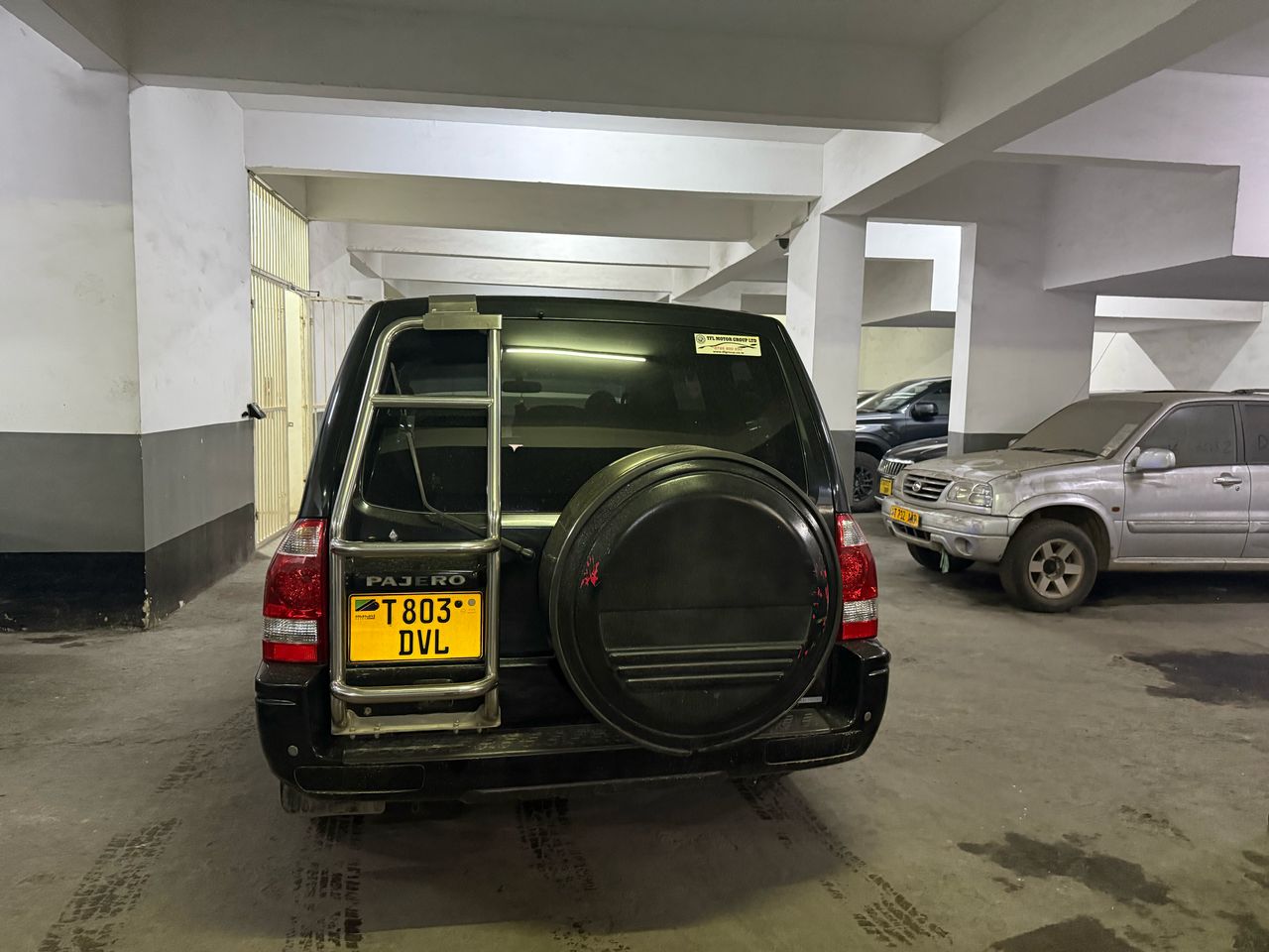 Mistubishi Pajero - Image 3
