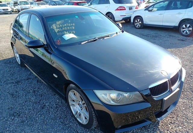 BMW - Image 2